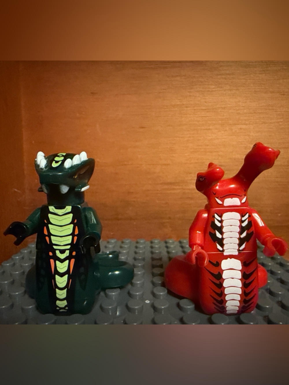 Acidicus and Fangtom Ninjago Minifigures